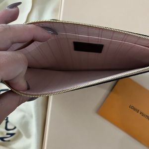 Louis Vuitton Damier wristlet brand new condition